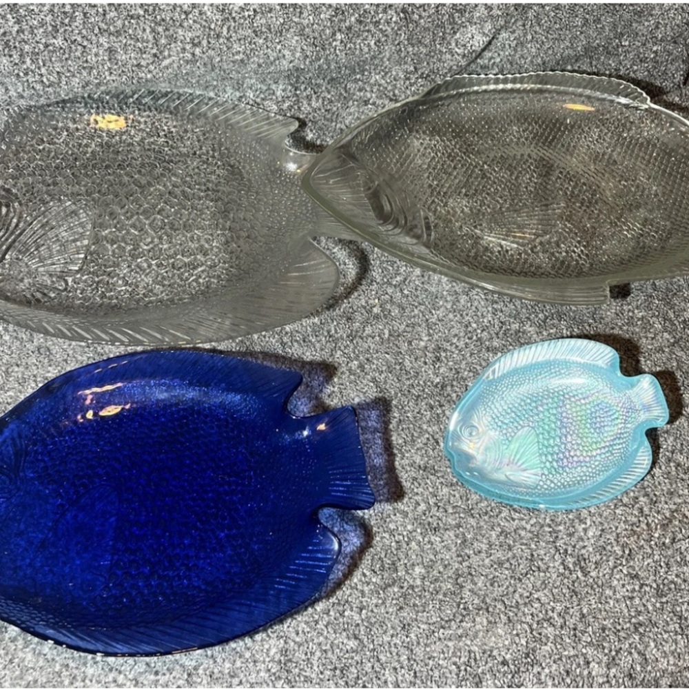 Large Clear Glass  Fish Shaped Platter Serving Dish - 15", 10.5”, 6” Set Of 4